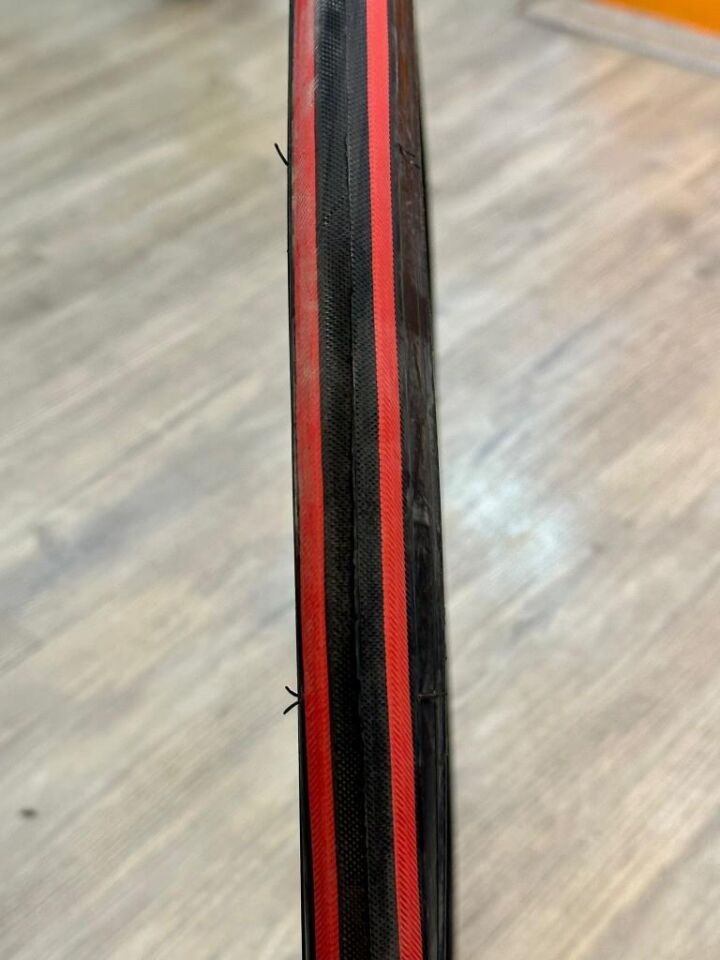 GRL 700X23 YARIŞ YOL BİSİKLETİ 1 MM ZIRHLI RENKLİ DIŞ LASTİK SİYAH/MAVİ