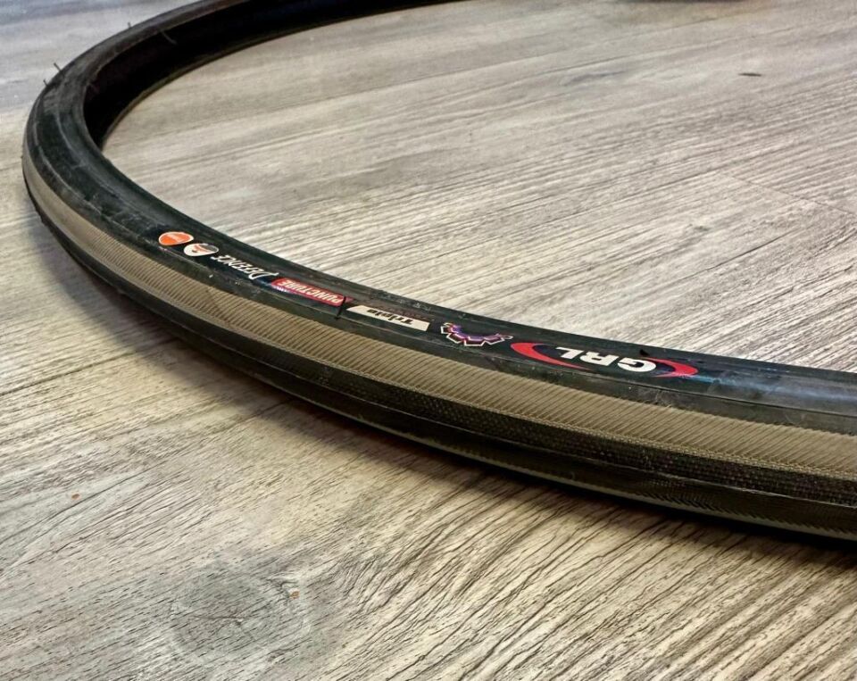 GRL 700X23 YARIŞ YOL BİSİKLETİ 1 MM ZIRHLI RENKLİ DIŞ LASTİK SİYAH/MAVİ
