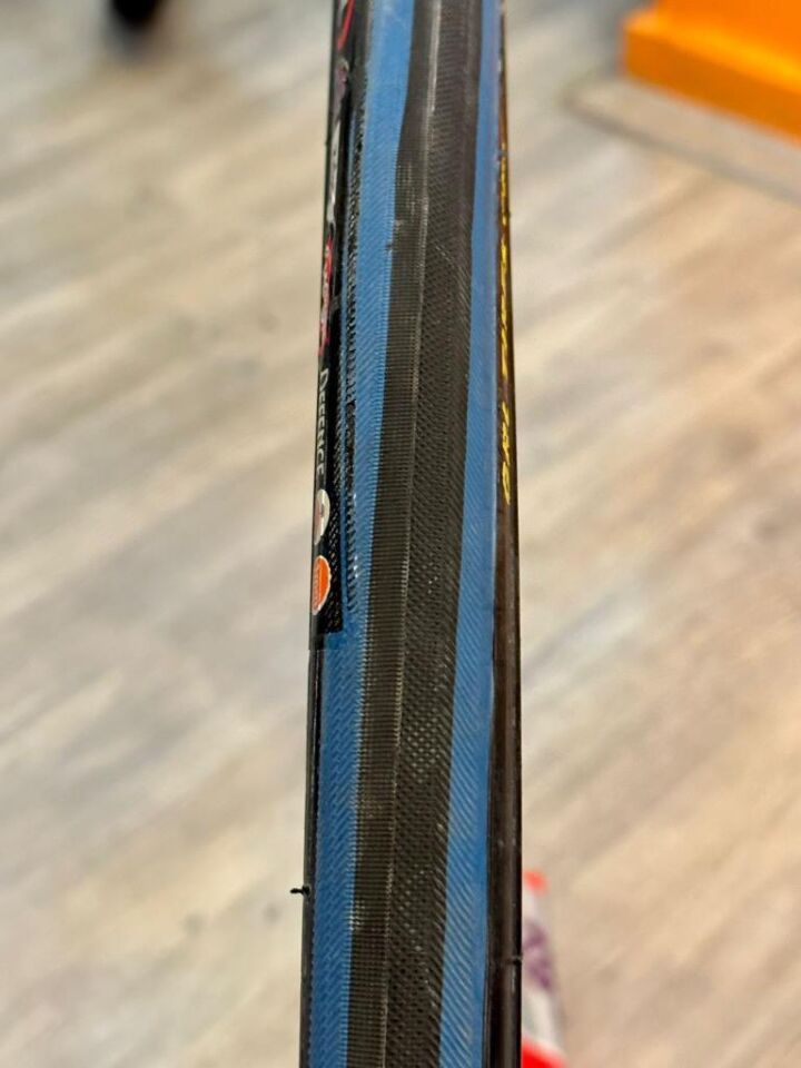 GRL 700X23 YARIŞ YOL BİSİKLETİ 1 MM ZIRHLI RENKLİ DIŞ LASTİK SİYAH/MAVİ