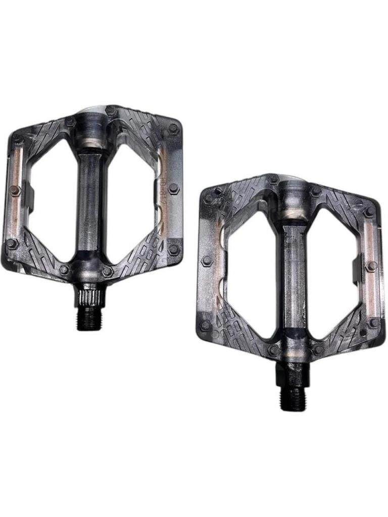 EVO PLASTİK ÇİVİLİ PLATFORM GENİŞ RENKLİ Bisiklet Pedalı SİYAH